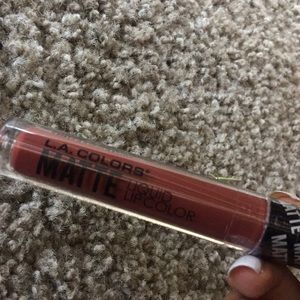 this IS la matte lipgloss